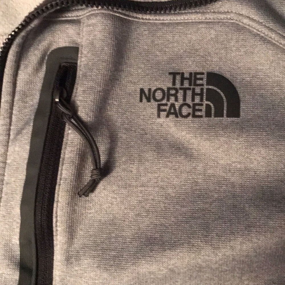 PERFECT !!! condition North Face Hoodie - Picture 3 of 4